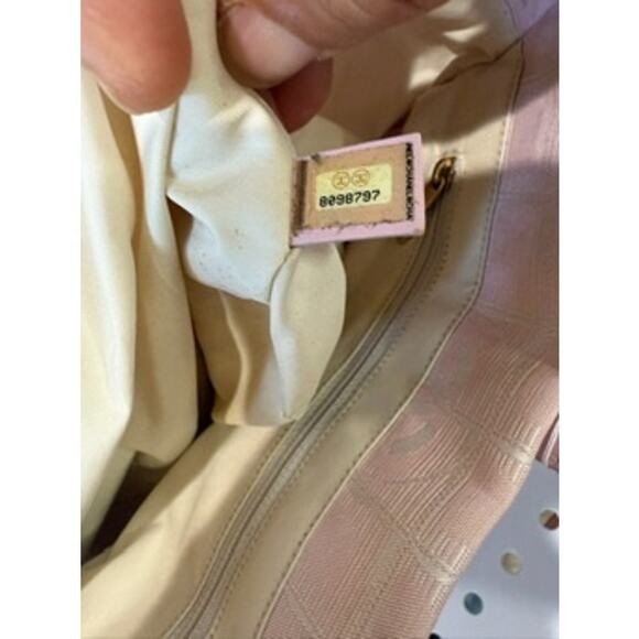 Chanel Travel Ligne Tote* Pink Tote*Rare Color*Very good condition*Hologram*COA - Picture 9 of 13